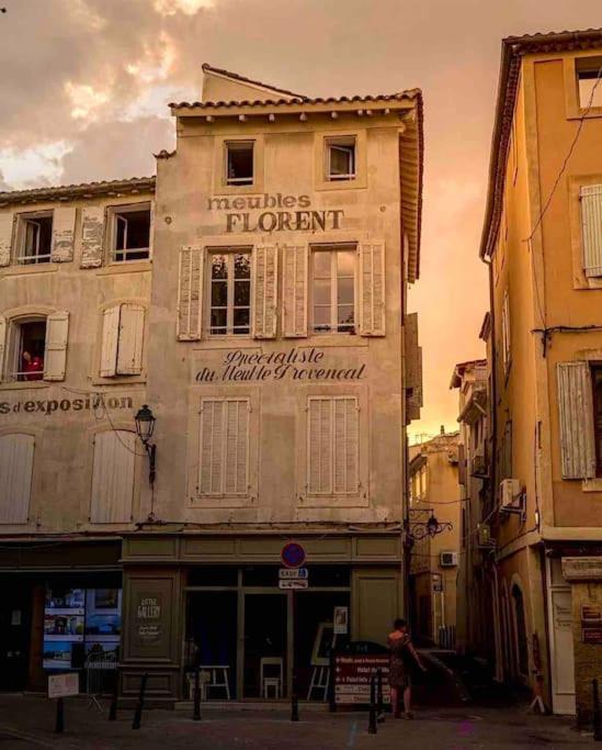 La Loge Familiale: 110M2, Place Rose Goudard, Ac LʼIsle-sur-la-Sorgue Exteriér fotografie