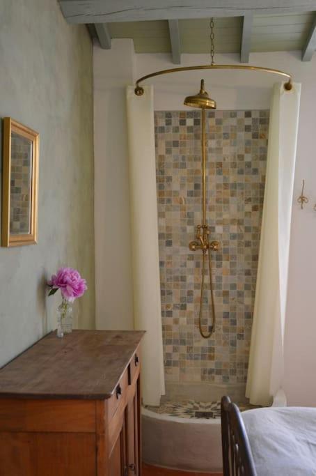 La Loge Familiale: 110M2, Place Rose Goudard, Ac LʼIsle-sur-la-Sorgue Exteriér fotografie