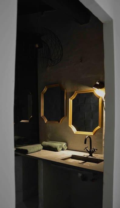 La Loge Familiale: 110M2, Place Rose Goudard, Ac LʼIsle-sur-la-Sorgue Exteriér fotografie